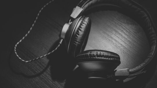 Muzyka nie tylko łagodzi obyczaje foto pixabay