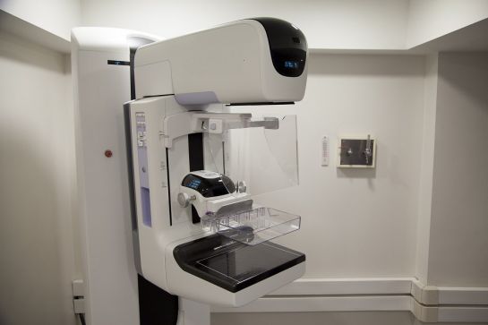 Mammografia opisana sztuczną inteligencją
