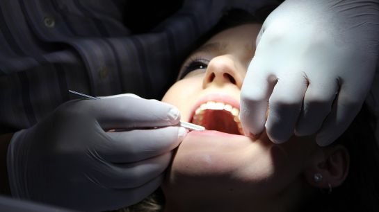 Dentysta może przeciwdziałać RZS